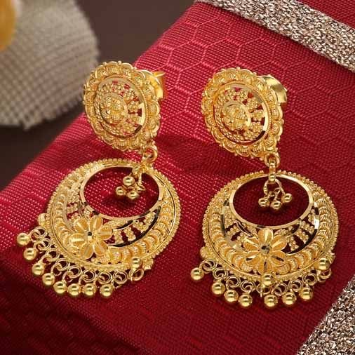 Elegant 22K Gold Traditional Earrings