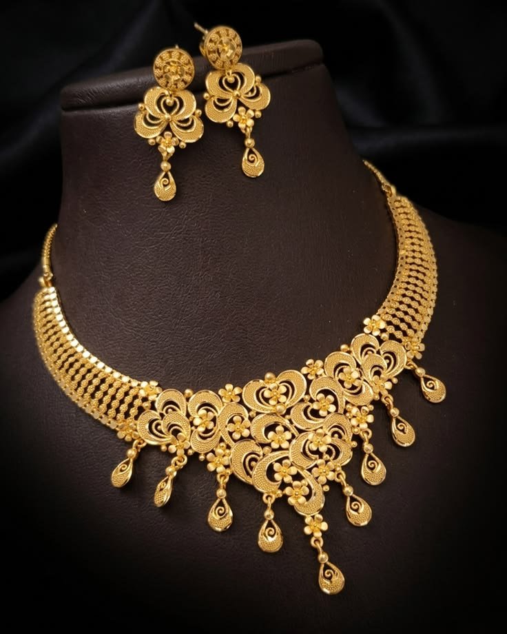 Timeless Elegance Crafted in Pure 22K Gold