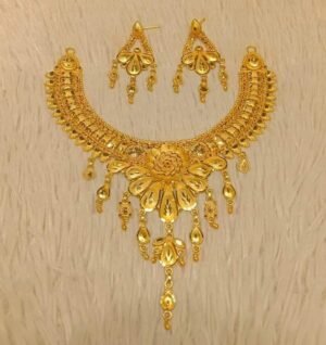 Traditional 22K Gold Necklace Set