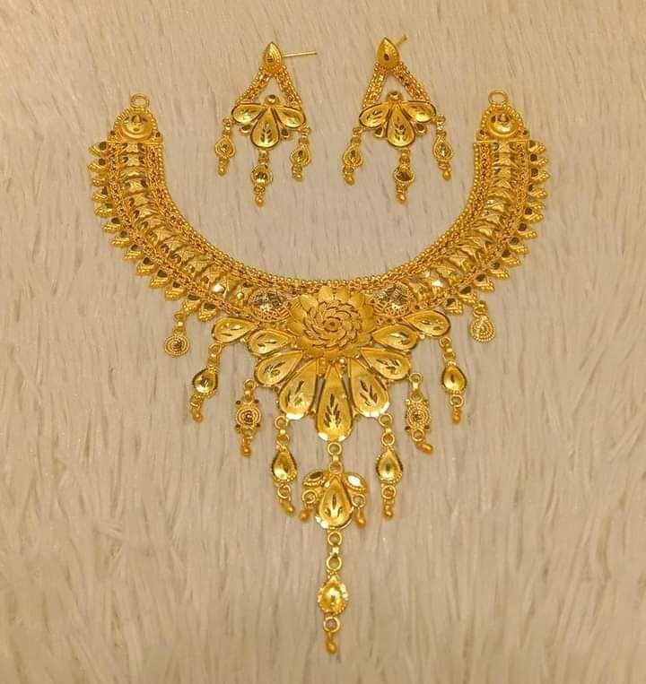 Traditional 22K Gold Necklace Set
