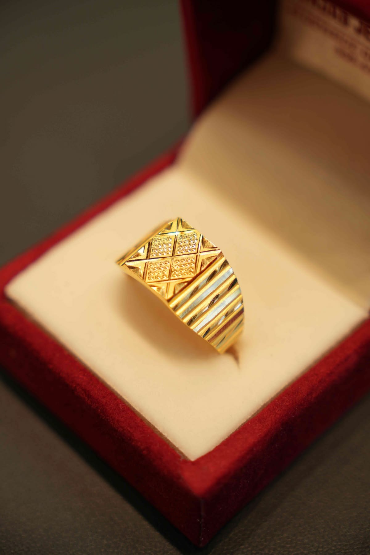 Classic Gold Diamond-Cut Ring