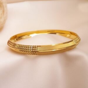 Gold Textured Kada Bangle with Diamond-Cut Detailing