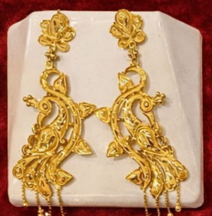 Golden Glamour Earring