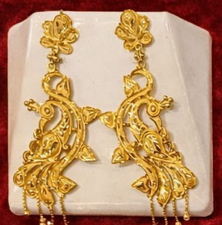 Golden Glamour Earring
