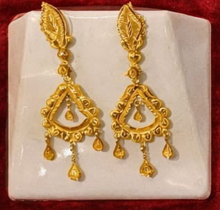 Classic Earrings, Modern Elegance